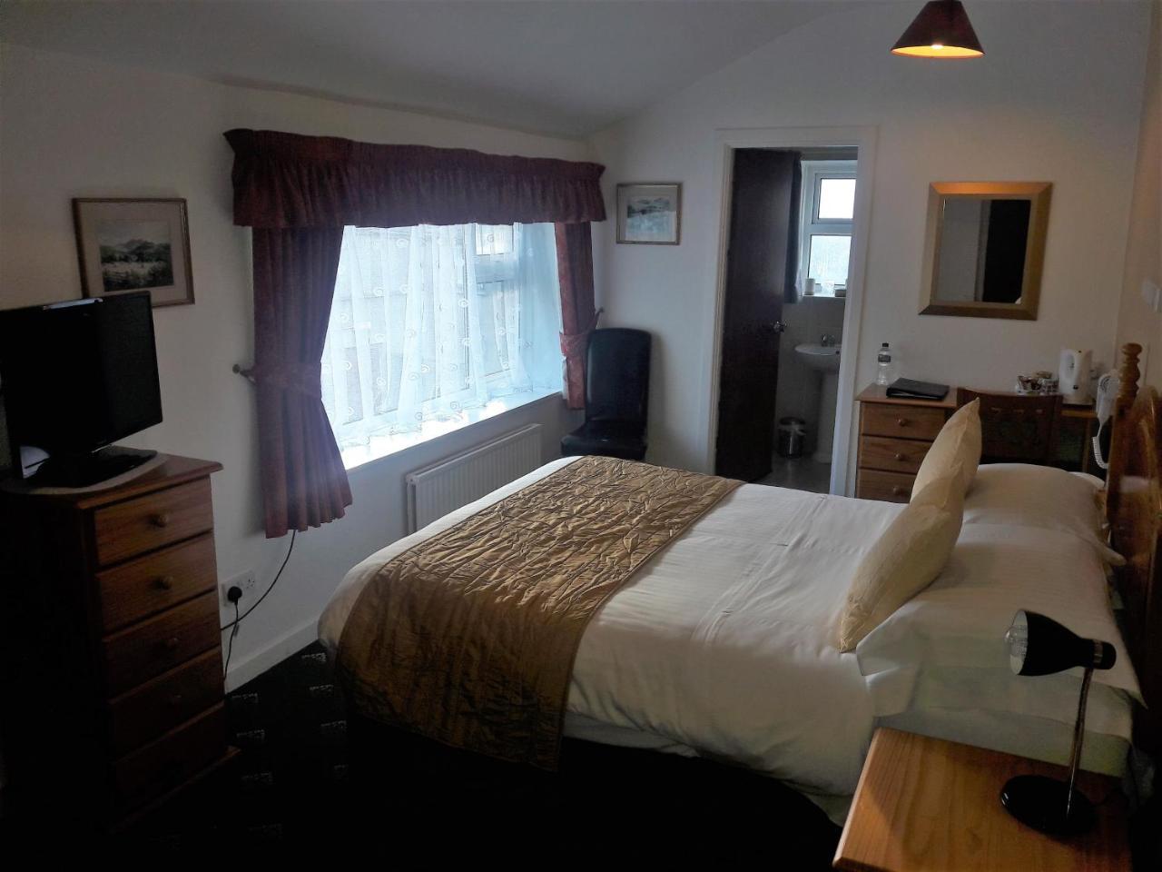 Avoca Hotel Нюкасъл Екстериор снимка
